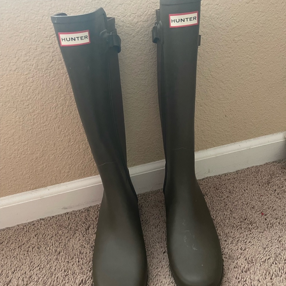 Hunter Classic Olive Boots